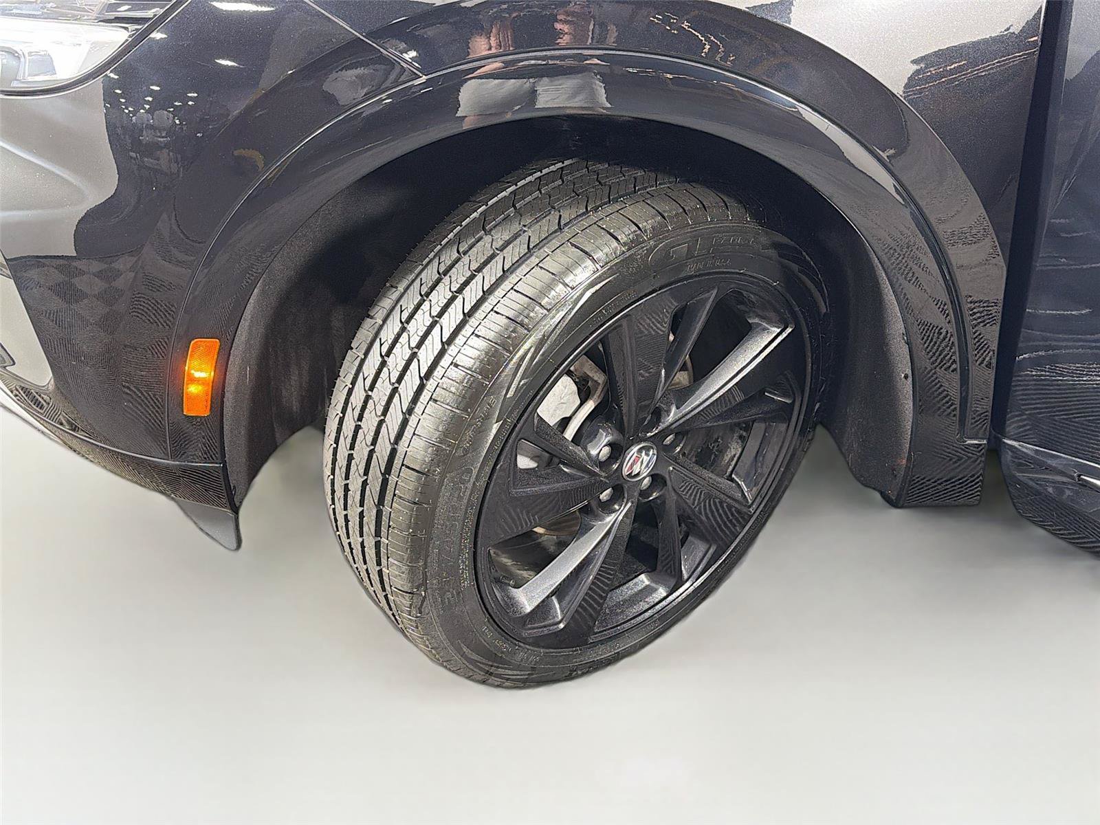 Used 2023 Buick Envision Preferred w/ Sport Touring Package AWD/4WD image 37
