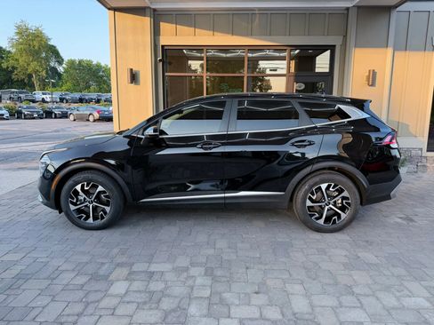 Used 2024 Kia Sportage EX FWD image 47
