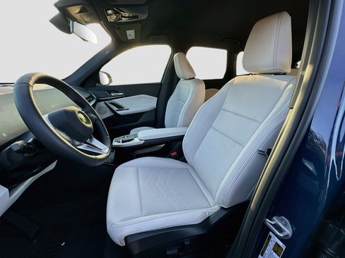 New 2027 BMW X1 xDrive28i AWD/4WD image 14