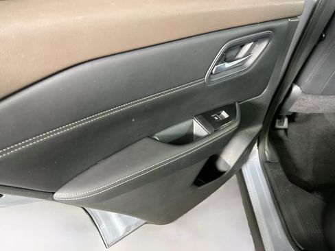 Used 2023 Nissan Rogue SL FWD image 26