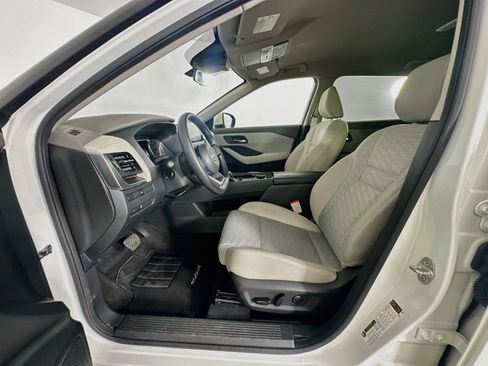 Used 2023 Nissan Rogue SV AWD/4WD image 13