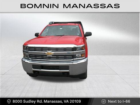 Used 2018 Chevrolet Silverado 2500 W/T w/ Snow Plow Prep Package image 2