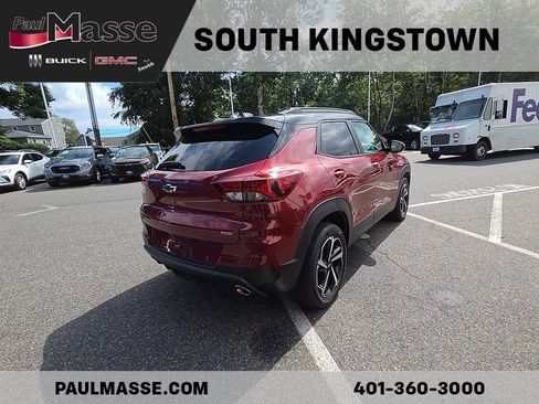 Used 2023 Chevrolet TrailBlazer RS w/ Sun and Liftgate Package AWD/4WD image 5