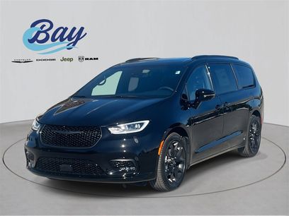 New 2026 Chrysler Pacifica Limited
