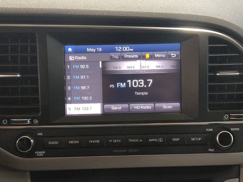 Used 2017 Hyundai Elantra SE FWD image 25