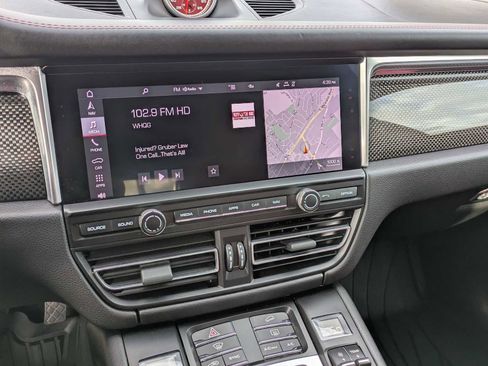 Used 2021 Porsche Macan GTS image 28