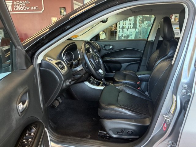 Used 2019 Jeep Compass High Altitude AWD/4WD image 17