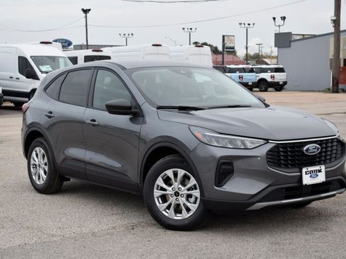 New 2026 Ford Escape Active image 3