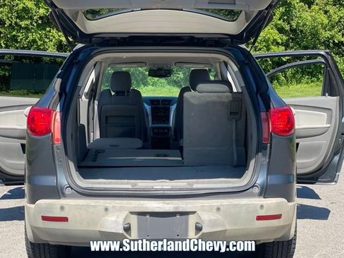 Used 2011 Chevrolet Traverse LT w/ Personal Connectivity Package FWD image 38