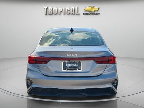 Used 2024 Kia Forte LXS image 4