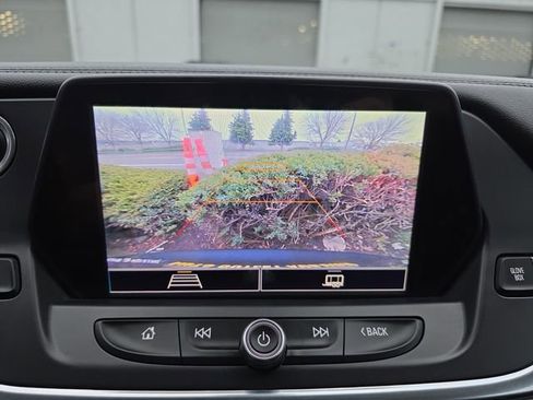 Used 2021 Chevrolet Blazer LT image 25