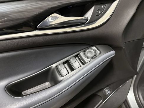 Used 2023 Buick Enclave Essence FWD image 20