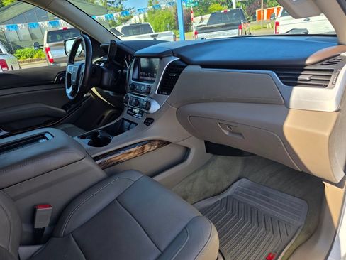 Used 2016 GMC Yukon SLT w/ HD Trailering Package AWD/4WD image 29