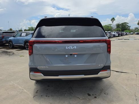 New 2026 Kia Carnival SX FWD image 7