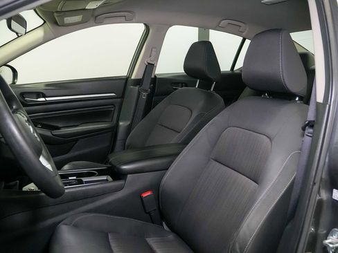 Used 2021 Nissan Altima 2.5 SV FWD image 13
