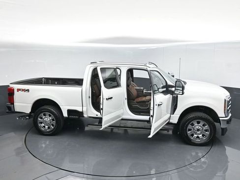 New 2026 Ford F350 King Ranch w/ Chrome Package image 60