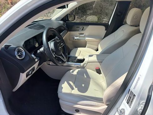 Used 2021 Mercedes-Benz GLB 250 image 10
