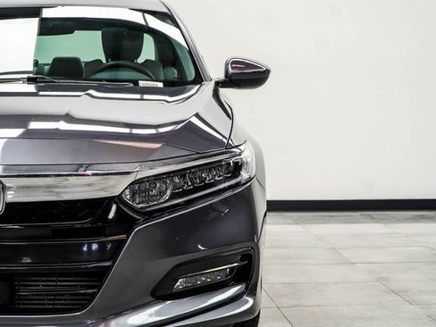 Used 2020 Honda Accord EX image 4