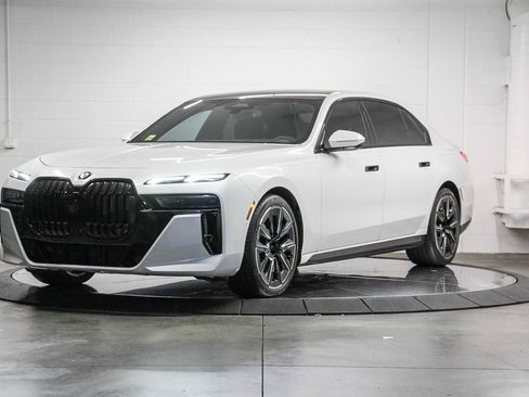 Certified 2023 BMW 740i w/ Parking Assistance Package image 3