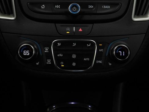 Used 2023 Chevrolet Malibu LT FWD image 48