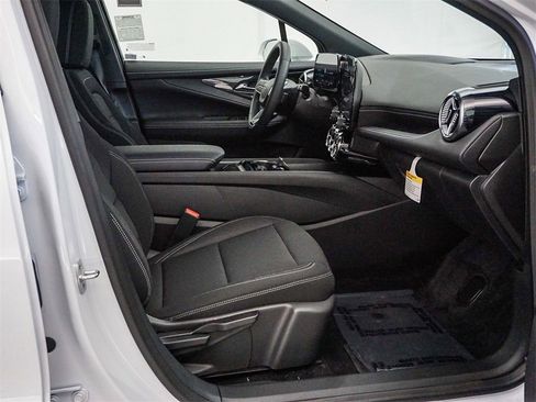 New 2026 Chevrolet Blazer EV LT w/ Midnight/Sport Edition FWD image 14