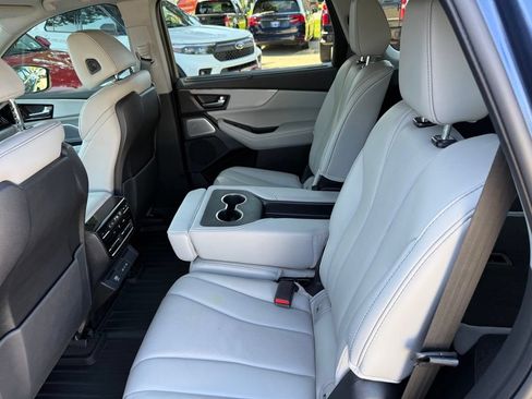Used 2025 Acura MDX SH-AWD w/ Technology Package image 13