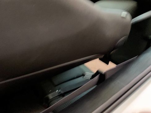 Used 2019 Dodge Challenger SXT w/ Blacktop Package image 17