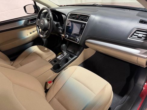 Used 2019 Subaru Outback 2.5i Premium AWD/4WD image 13