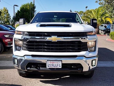 Used 2025 Chevrolet Silverado 2500 LT w/ Convenience Package AWD/4WD image 10