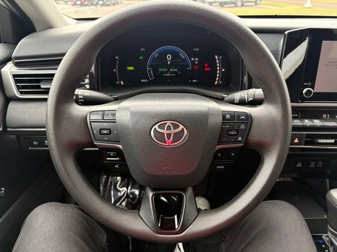 Certified 2025 Toyota Camry LE image 17