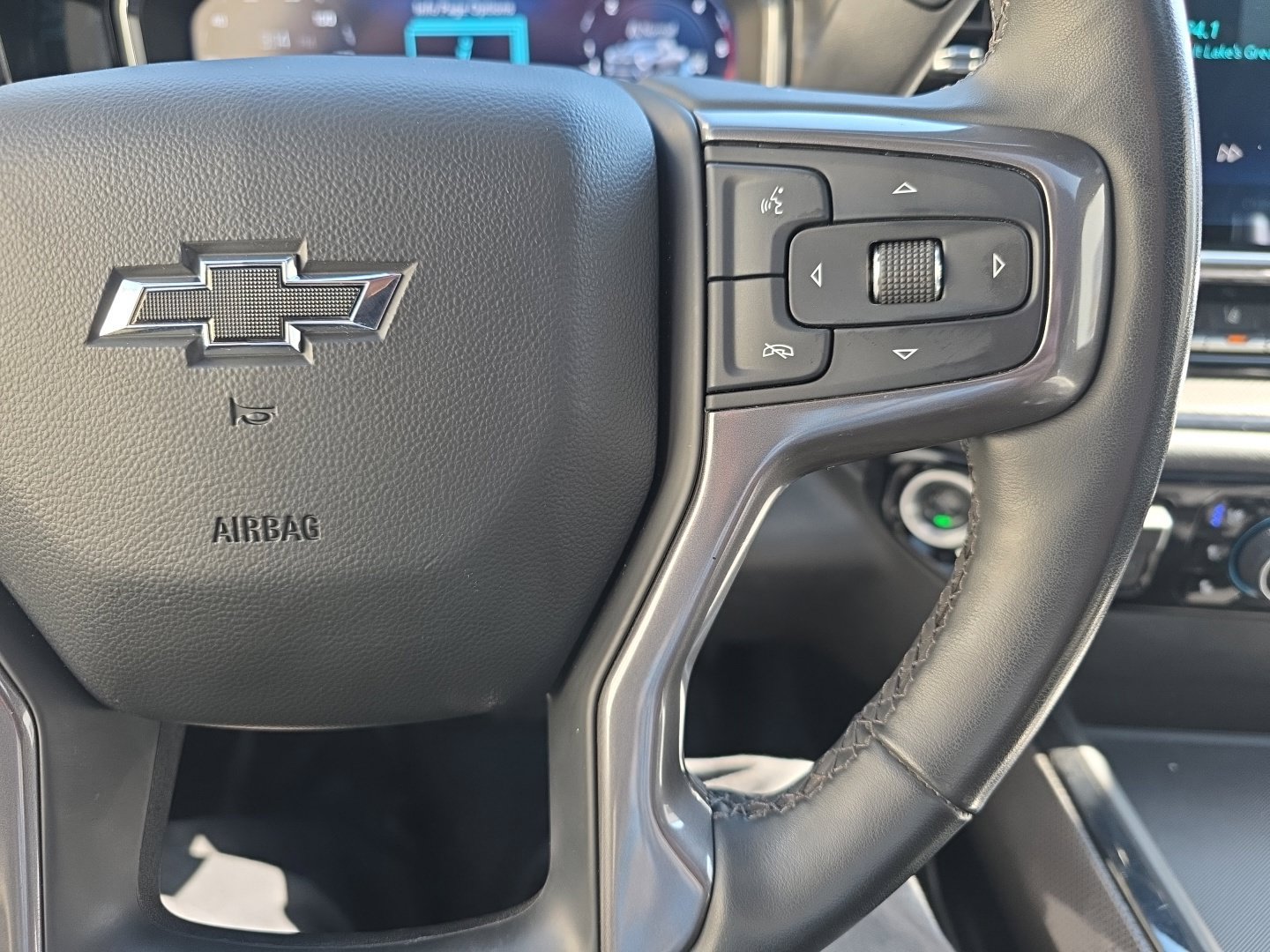 Used 2024 Chevrolet Silverado 2500 ZR2 w/ ZR2 Bison Edition AWD/4WD image 13