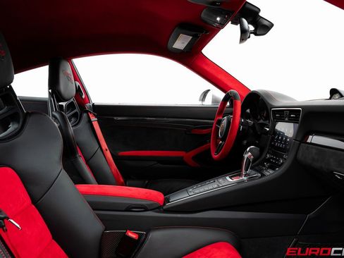 Used 2019 Porsche 911 GT2 RS image 52