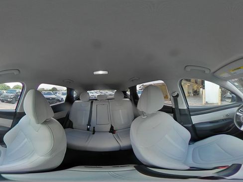 Used 2026 Hyundai Tucson SEL FWD image 44