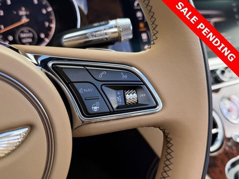 Used 2023 Bentley Continental GT Azure image 33