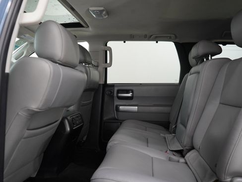 Used 2018 Toyota Sequoia Limited AWD/4WD image 22