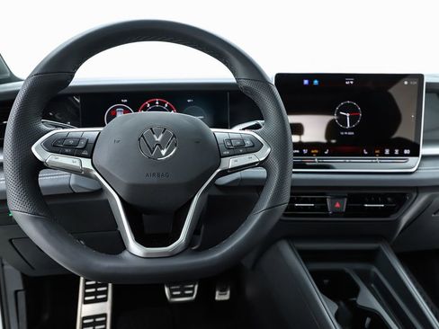 New 2026 Volkswagen Tiguan SE R-Line image 20