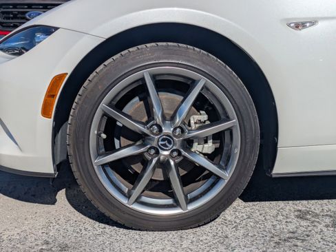 Used 2023 MAZDA MX-5 Miata Grand Touring image 9