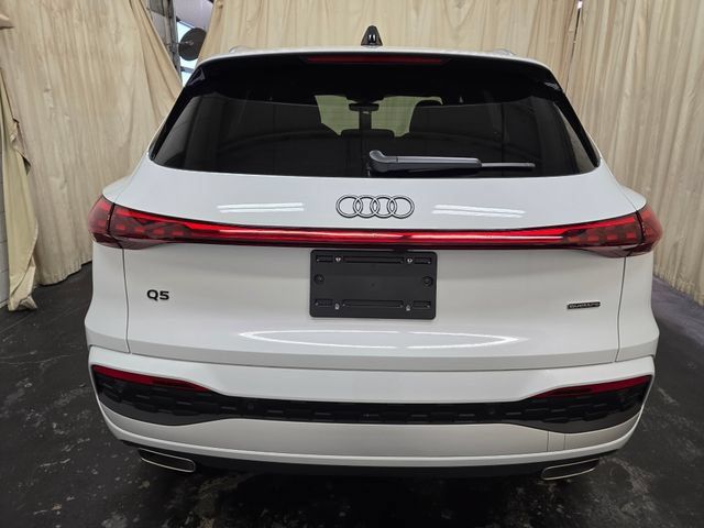 Certified 2025 Audi Q5 Premium Plus w/ Premium Plus AWD/4WD image 10