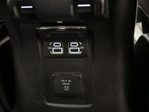 Used 2024 Jeep Gladiator Mojave w/ Technology Group AWD/4WD image 26