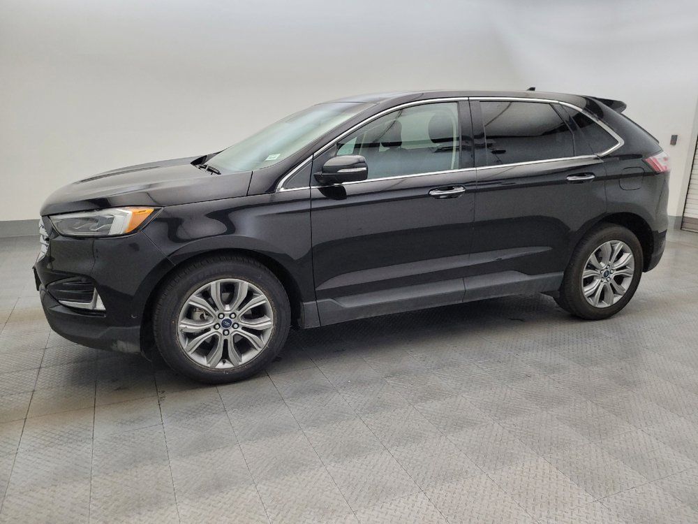 Used 2019 Ford Edge Titanium w/ Equipment Group 301A FWD image 2