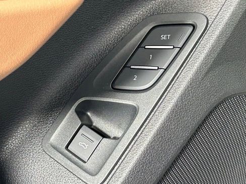 Used 2022 Audi Q3 2.0T Premium w/ Convenience Package image 36