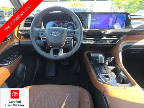 Certified 2025 Toyota Crown Signia w/ Advanced Technology Package AWD/4WD image 7
