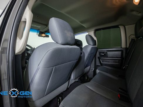 Used 2018 RAM 1500 Express w/ Express Value Package AWD/4WD image 25