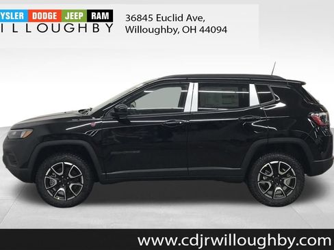 New 2026 Jeep Compass Trailhawk w/ Sun, Sound & Navigation Group image 5