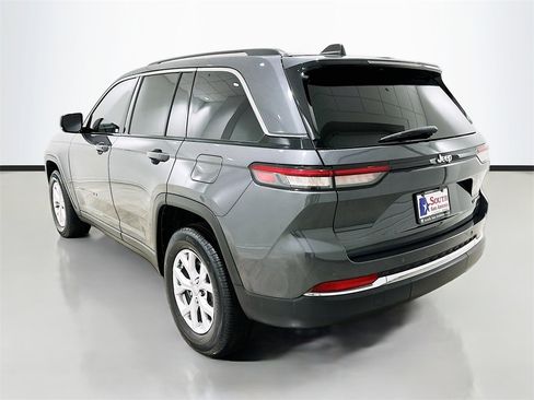 Used 2022 Jeep Grand Cherokee Limited image 5