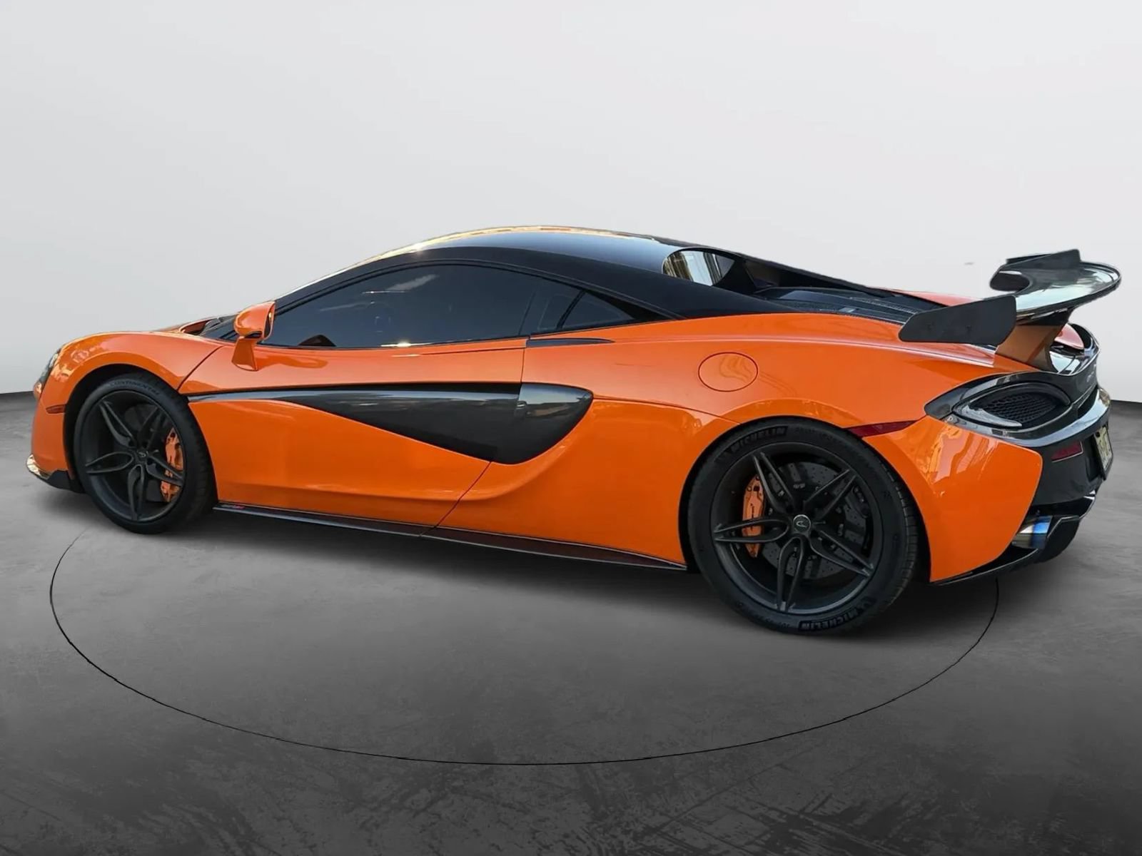 Used 2017 McLaren 570S Coupe RWD image 5