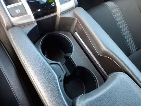 Used 2019 Honda Civic Sport image 10