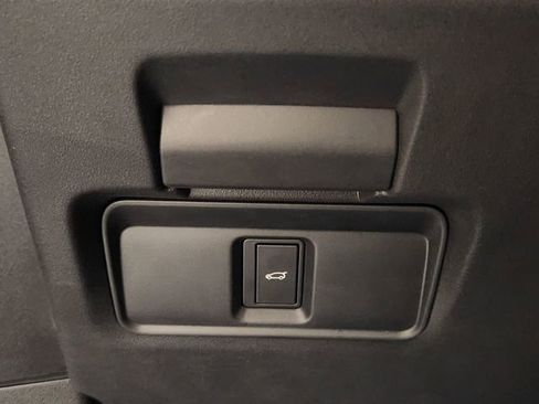 Used 2026 Land Rover Range Rover Evoque S image 20