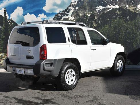 Used 2014 Nissan Xterra X image 3