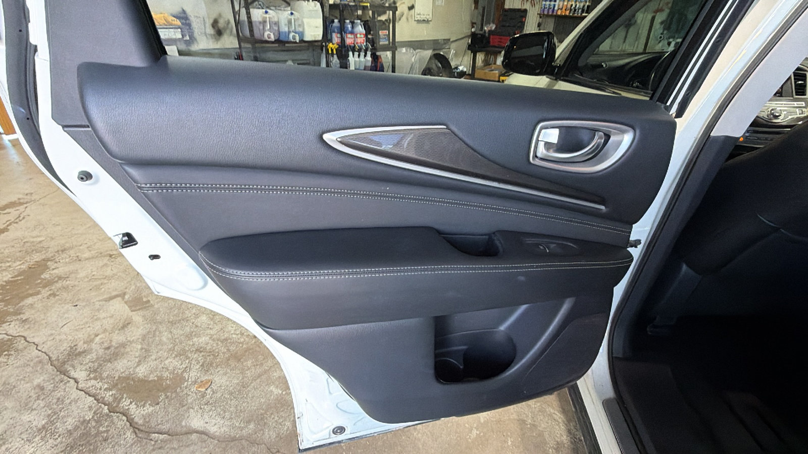 Used 2017 INFINITI QX60 Luxe w/ Premium Plus Package AWD/4WD image 15